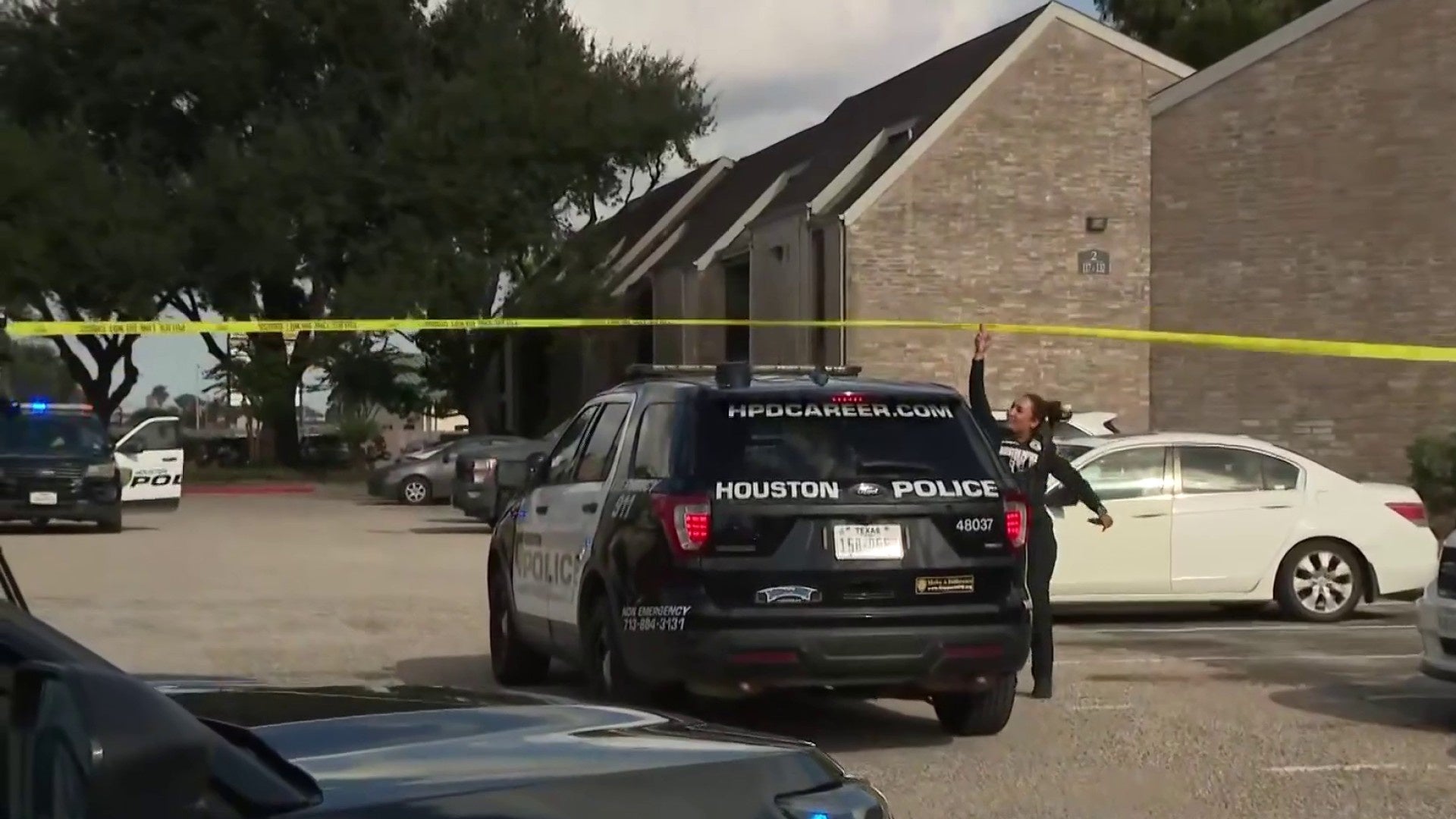 4-year-old boy accidentally shot himself in head at SE Houston apartment complex