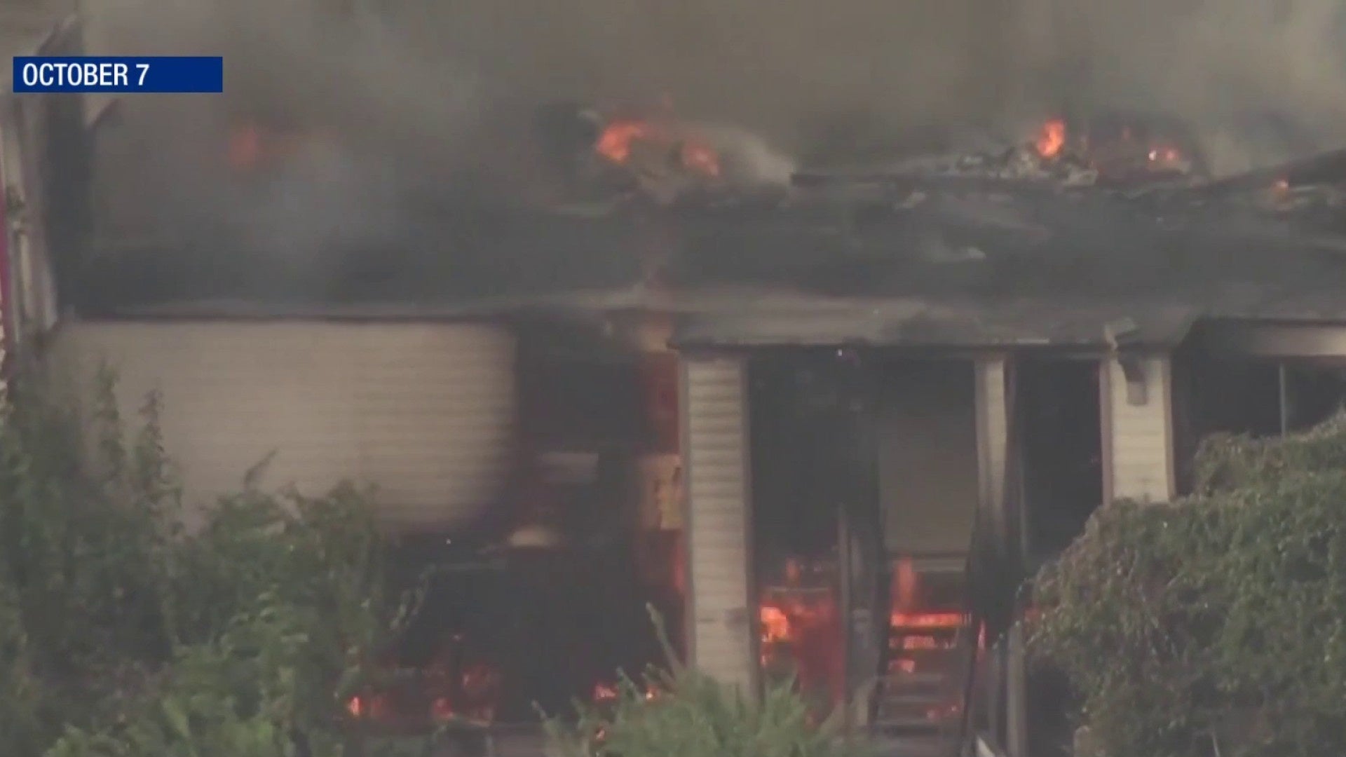 2nd fire in 30 days at abandoned Spring Branch apartment complex sparks safety concerns