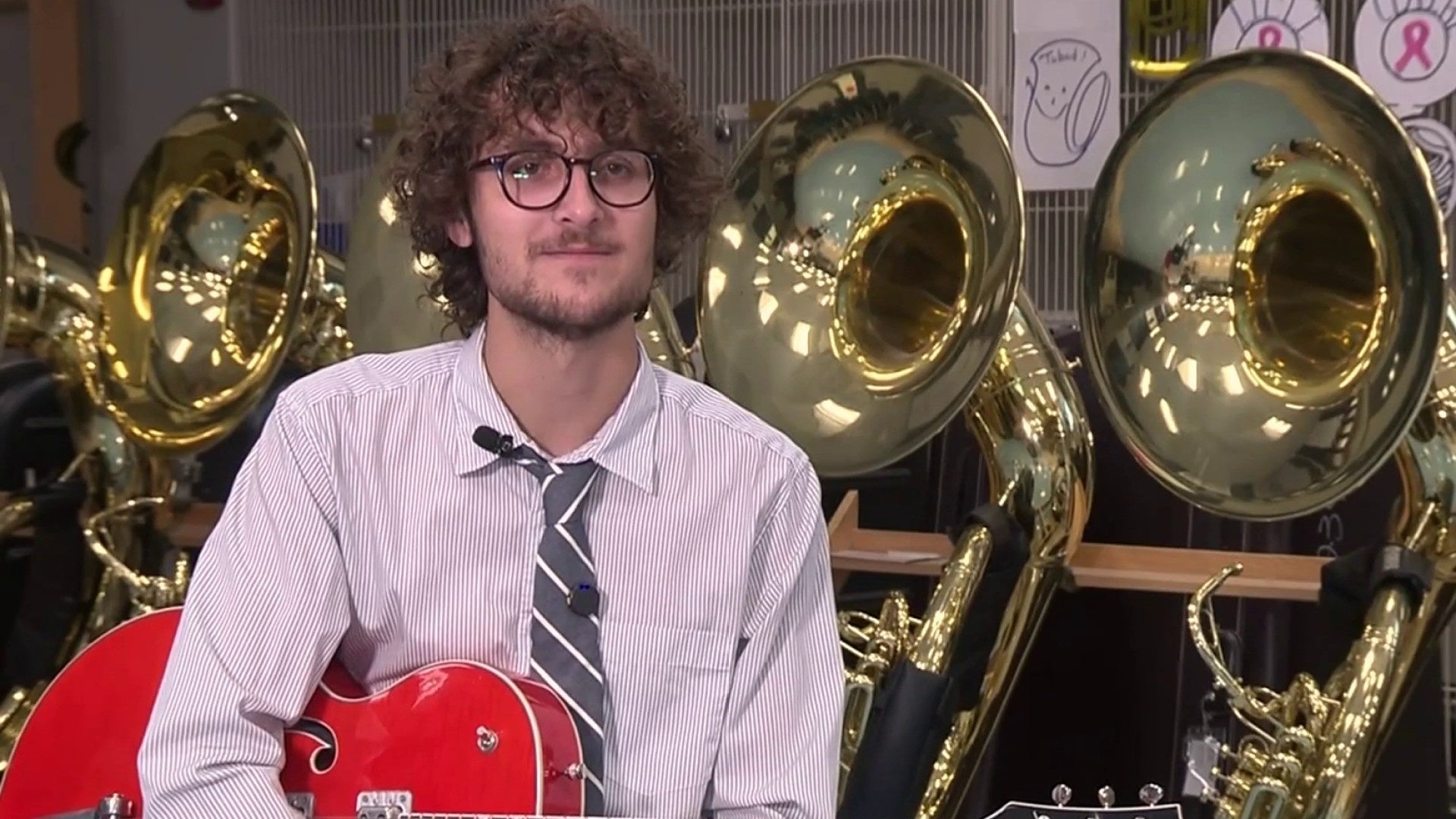 <a href="https://www.ksat.com/news/local/2025/06/05/new-braunfels-hs-senior-named-top-jazz-guitarist-in-texas/" target="_blank">New Braunfels HS senior named top jazz guitarist in Texas</a>