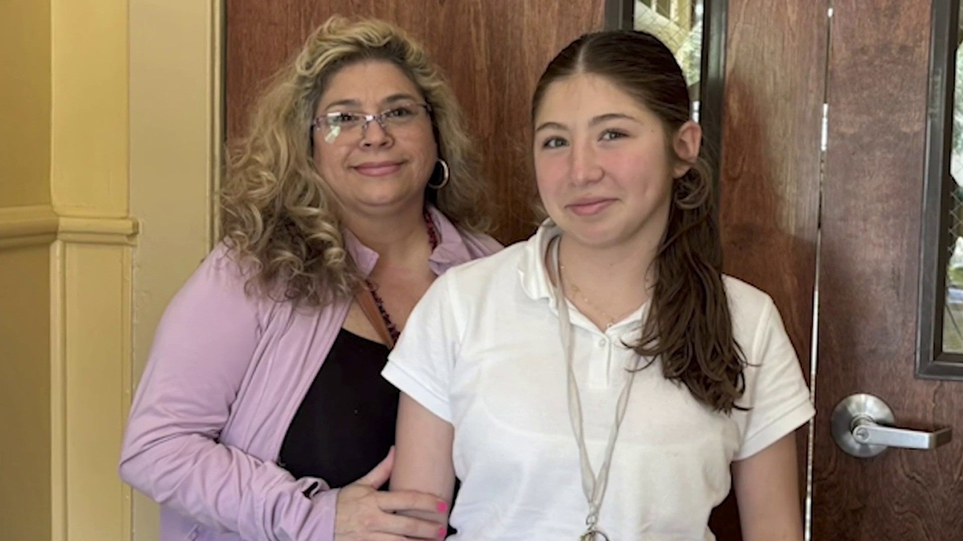 <a href="https://www.ksat.com/news/local/2025/05/15/st-anthonys-catholic-school-student-survives-cardiac-arrest-after-quick-actions-from-school-nurse-safd/" target="_blank">St. Anthony’s Catholic School student survives cardiac arrest after quick actions from school nurse, SAFD</a>