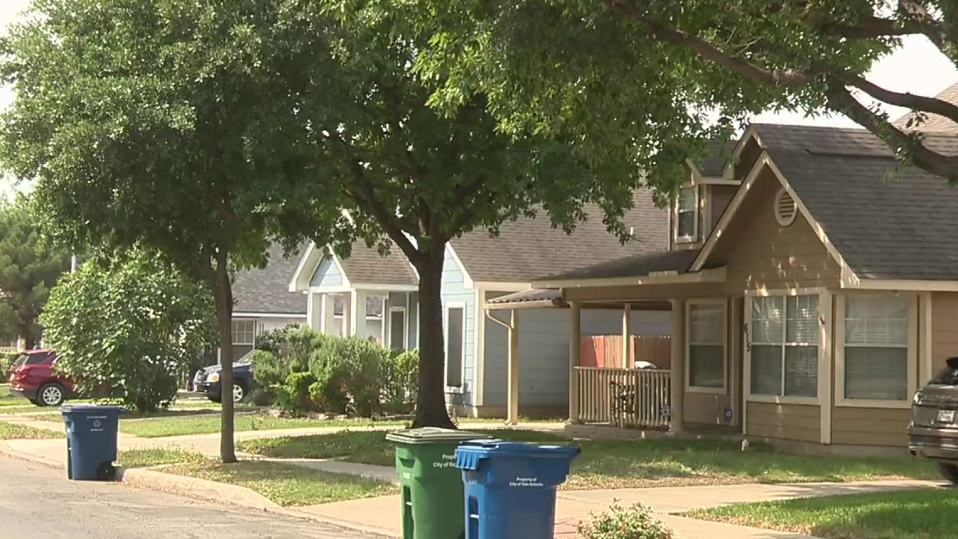 Foreclosure rates are reportedly up nationwide. What does that mean for San Antonio?