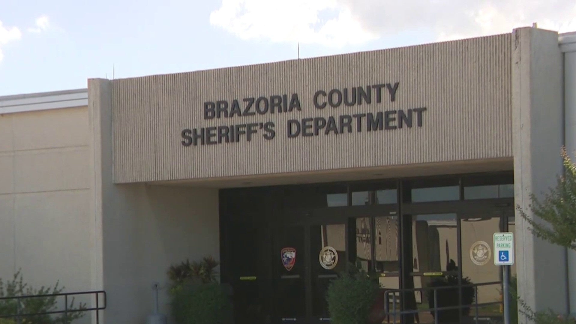 $14M bond: Mother charged after shooting left her 2 children dead, 2 others injured in Brazoria County