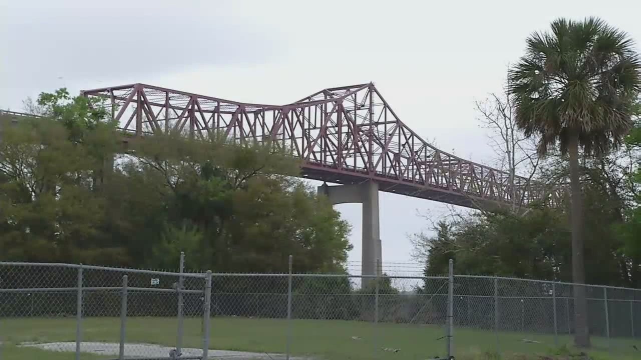 Westbound lanes on Mathews Bridge closing Friday night through Monday  morning, image size:1280x720