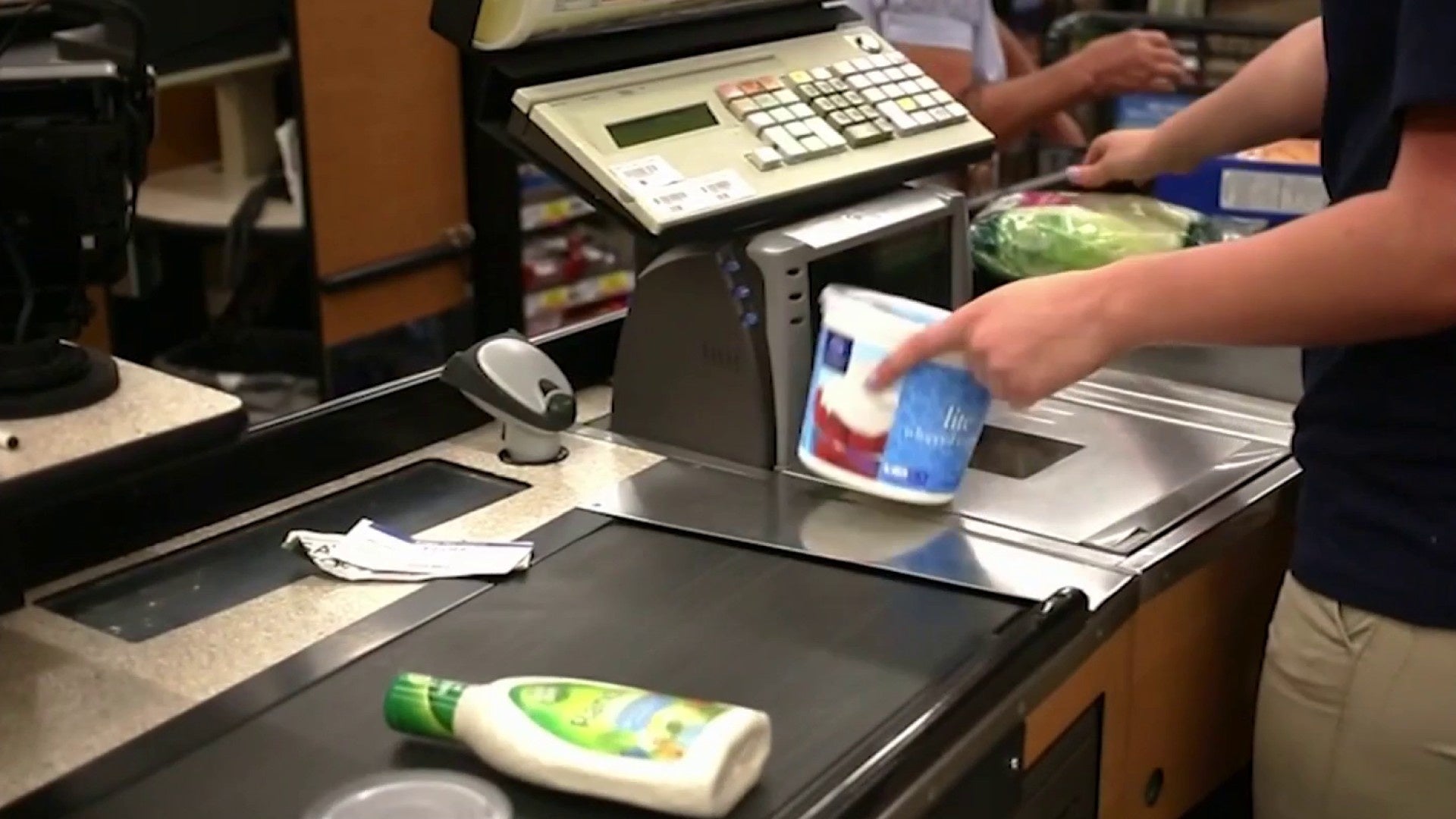 How shoppers can save on groceries