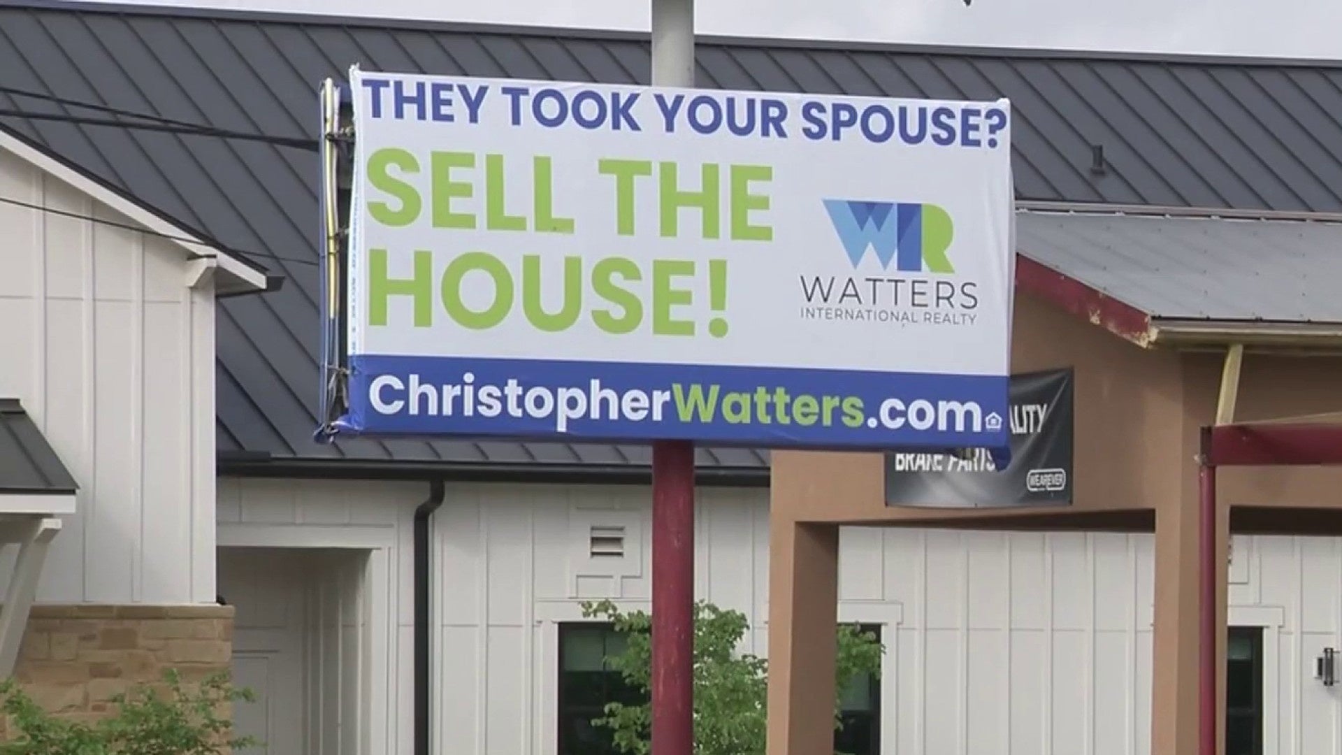 <a href="https://www.ksat.com/news/local/2026/04/17/new-braunfels-billboard-sparks-outrage-removed-after-some-interpret-message-as-ice-reference/" target="_blank">New Braunfels billboard sparks outrage, removed after some interpret message as ICE reference</a>