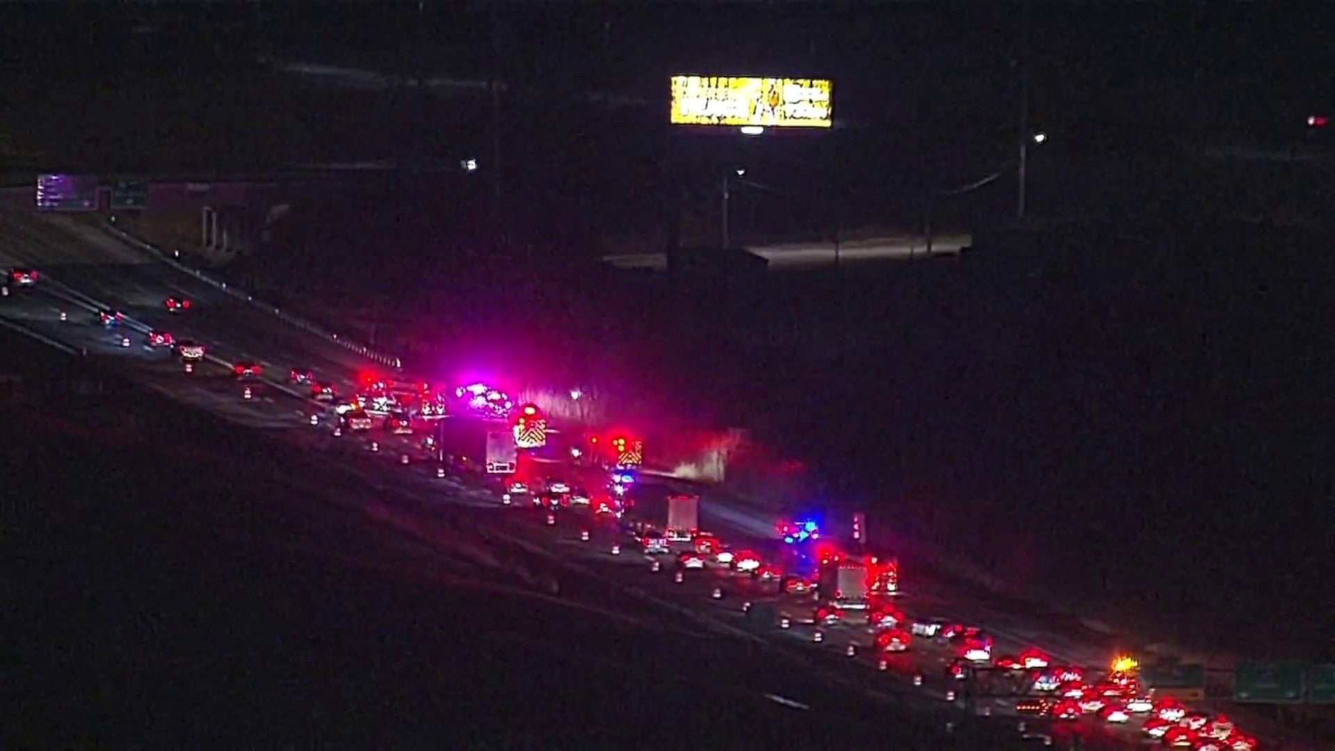 Deadly crash closes SB I-275 at 6 Mile Road