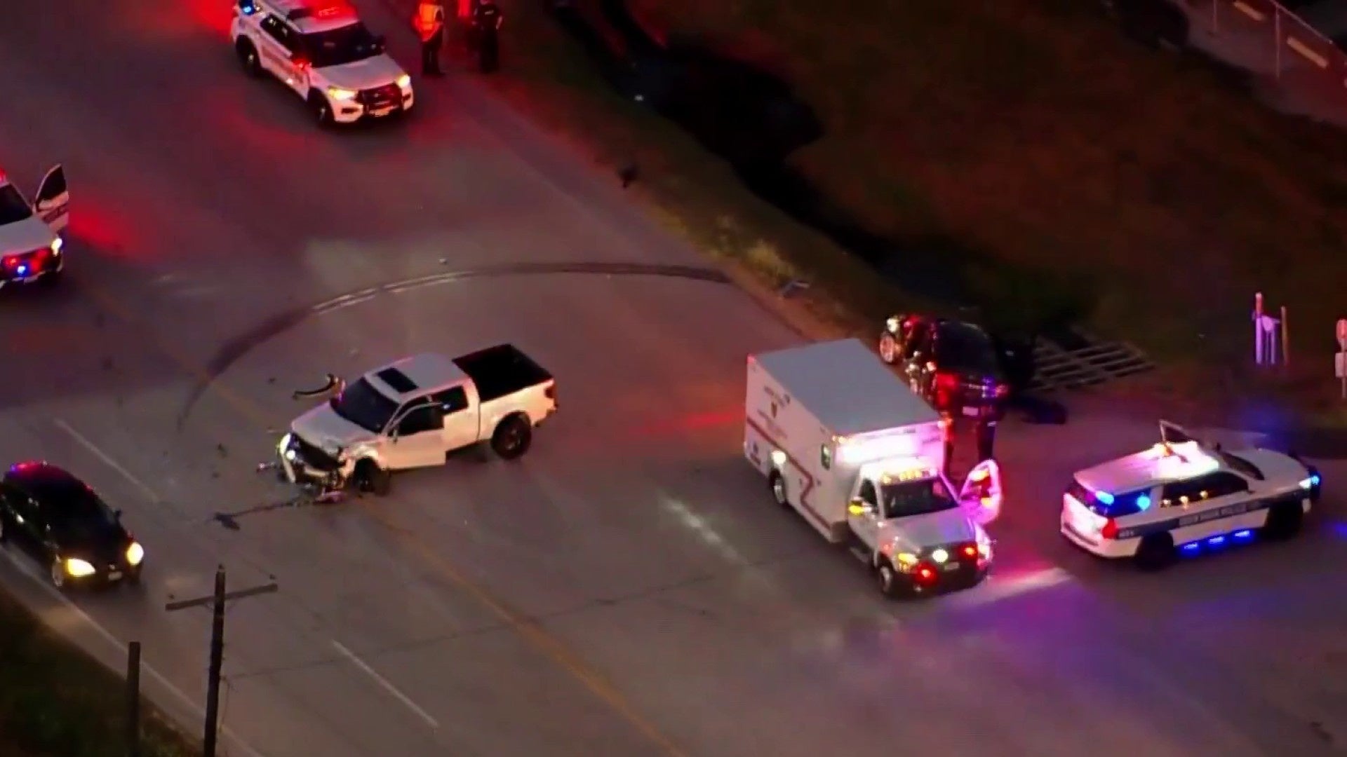 1 dead after multi-vehicle crash on Independence Parkway