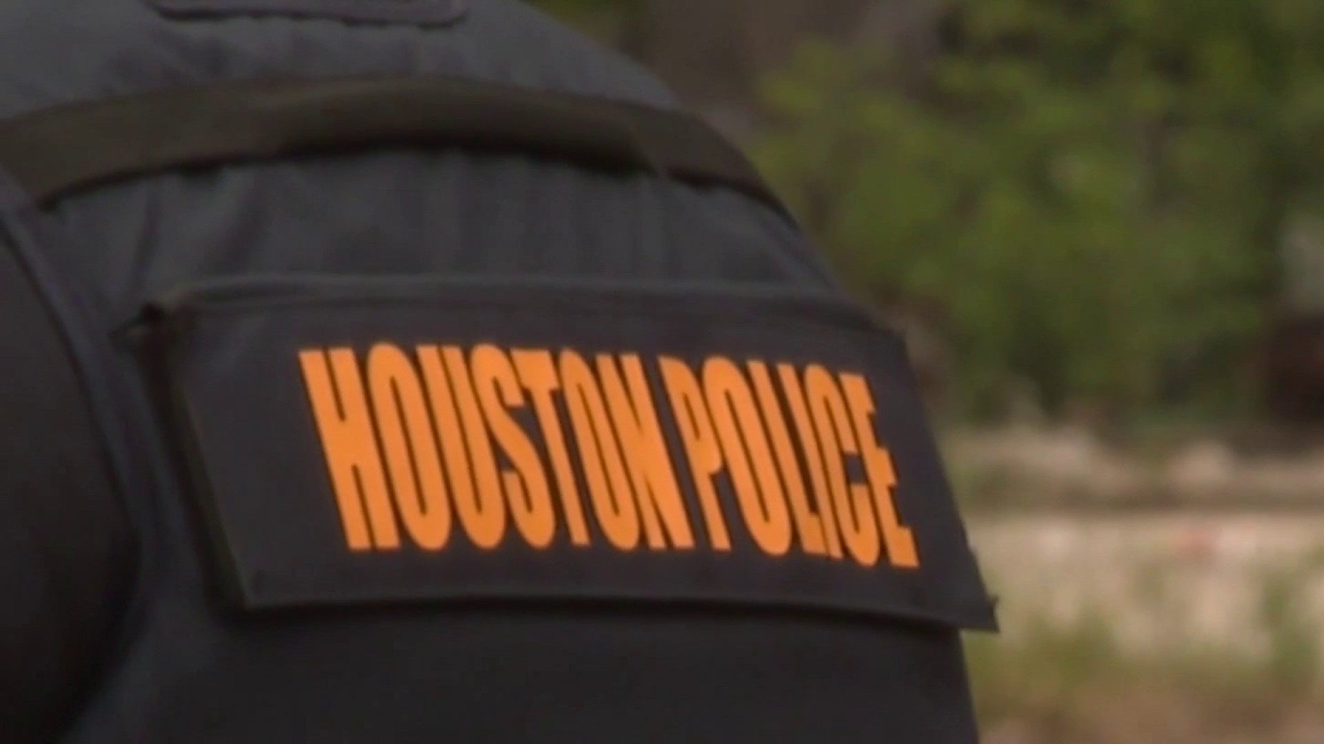 Sindicato de la Policía de Houston votará sobre el salario por contratos de 5 años para reclutar a la nueva policía